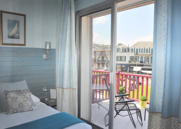 Outre-mer - Le Couchant 3* Villers-sur-Mer