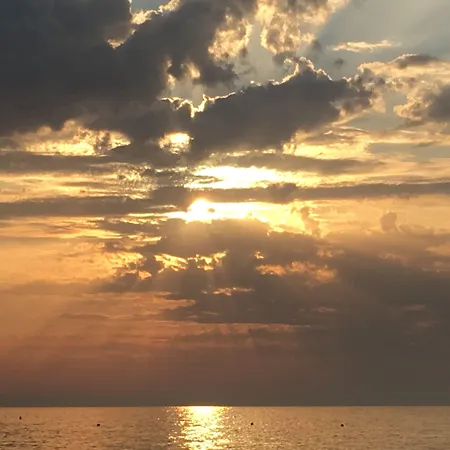 Outre-mer - Le Couchant 3*