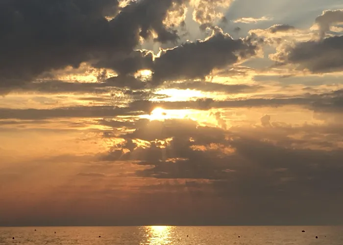 Outre-mer - Le Couchant 3*